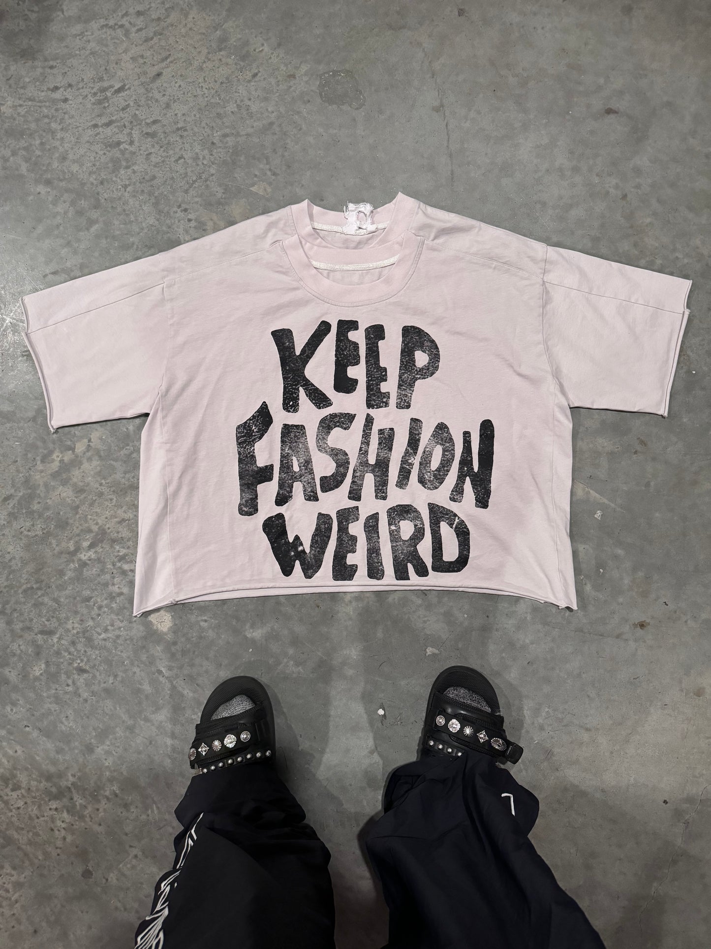 WEIRD FASHION TEE