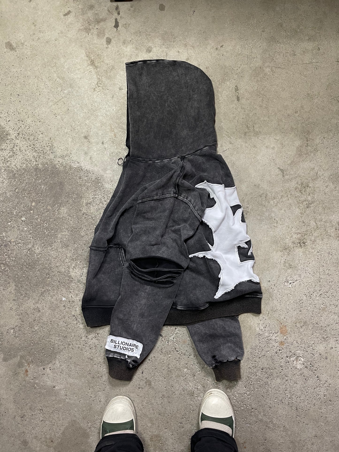 BLUTO MUMMY ZIP